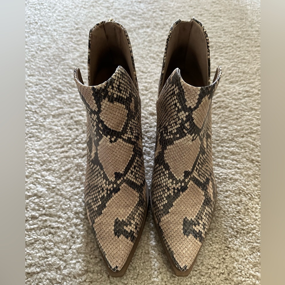 Vince Camuto Heeled Snakeskin Booties, Size 8.5